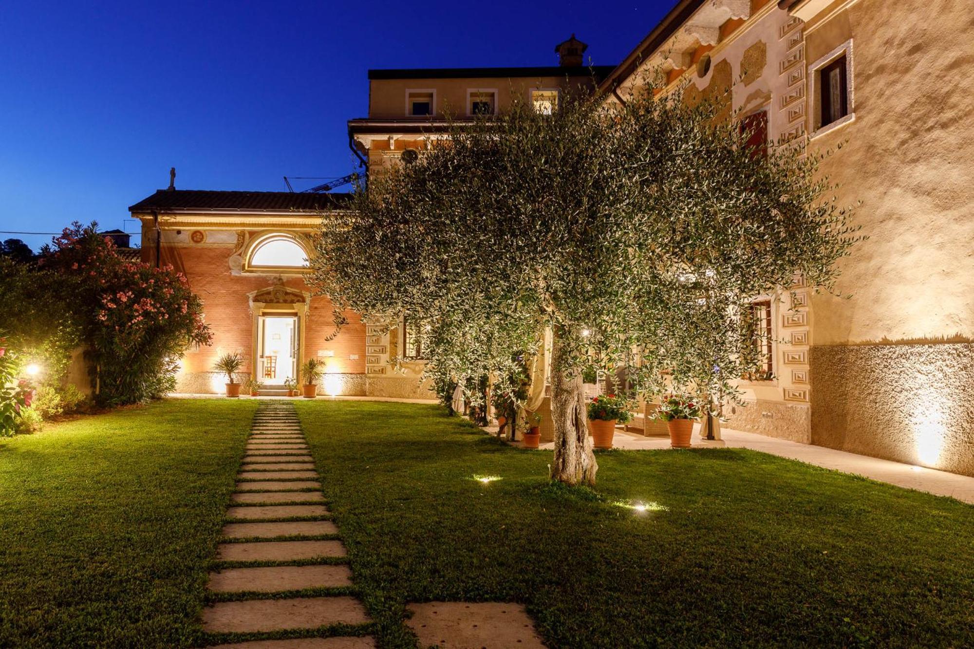 Villa Padovani Relais De Charme - Adults Only Pastrengo Zewnętrze zdjęcie